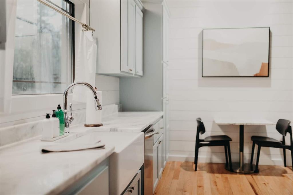 266 Hickory Leaf Trail