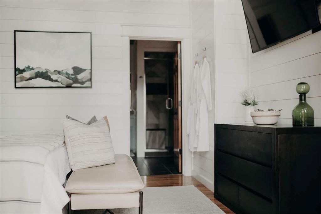 266 Hickory Leaf Trail