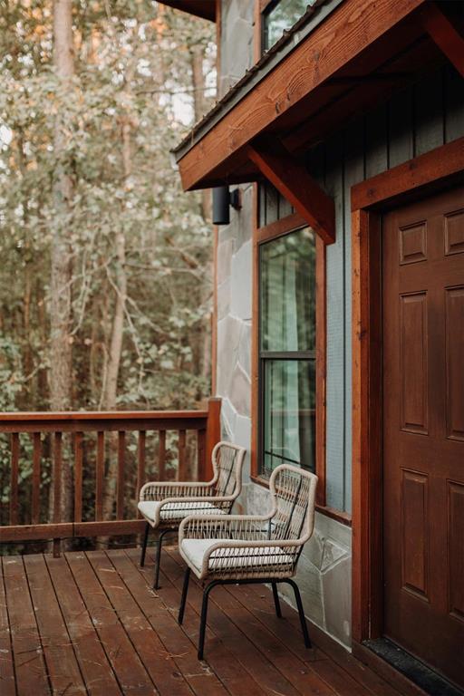 266 Hickory Leaf Trail