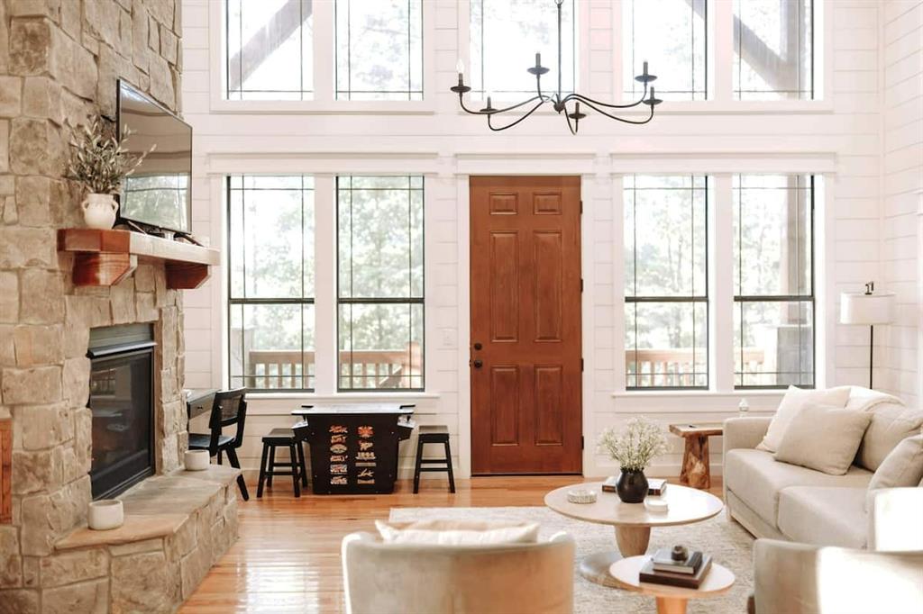 266 Hickory Leaf Trail