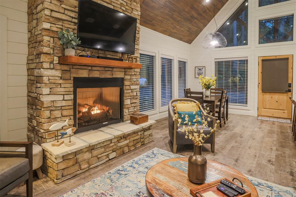 177 Hickory Leaf Trail