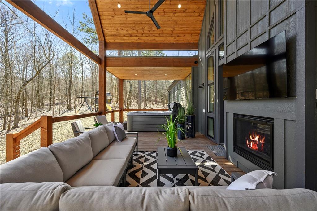 700 Woodland Bluff Trail