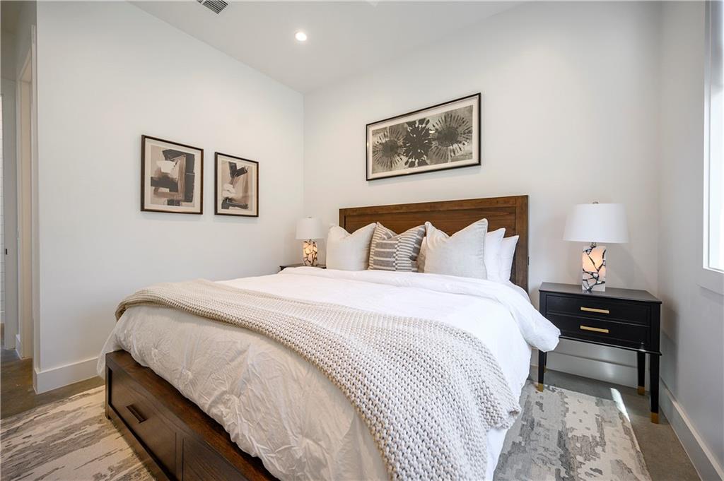 700 Woodland Bluff Trail