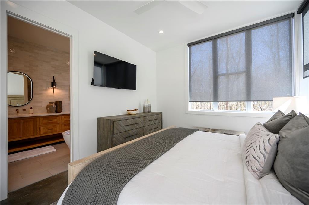 700 Woodland Bluff Trail