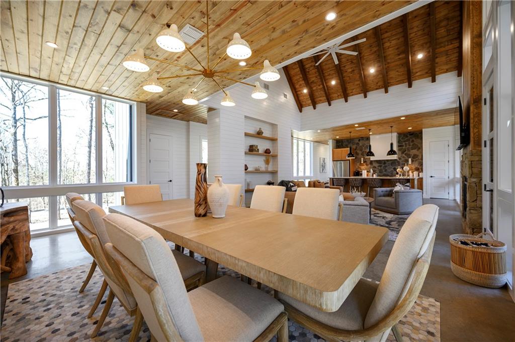 700 Woodland Bluff Trail