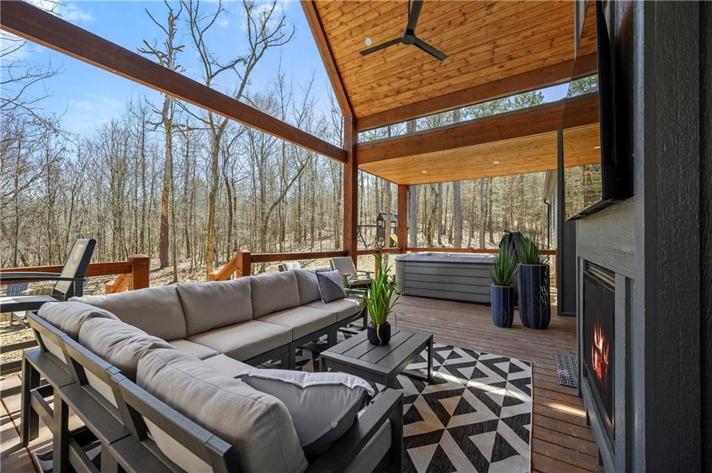 700 Woodland Bluff Trail