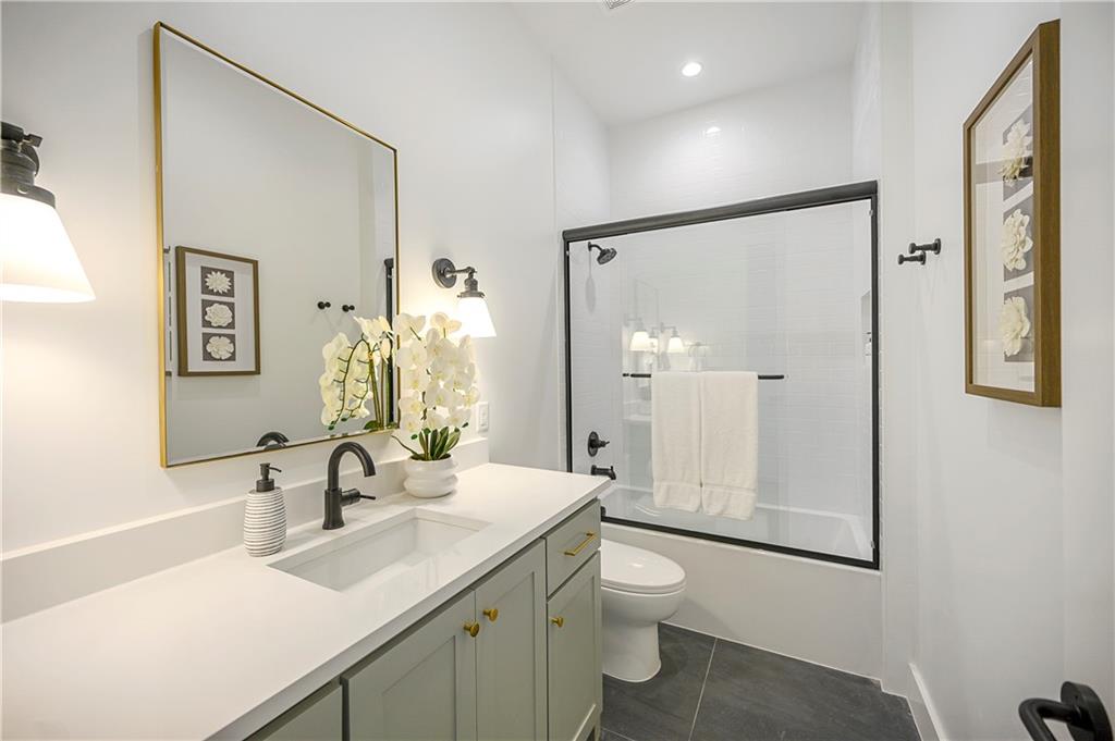 700 Woodland Bluff Trail