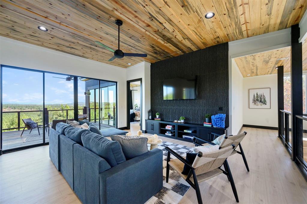 1618 Pine Hills Road