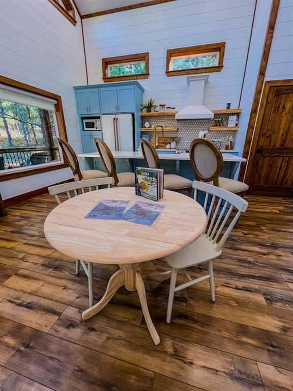 68 White Oak Acorn Lane