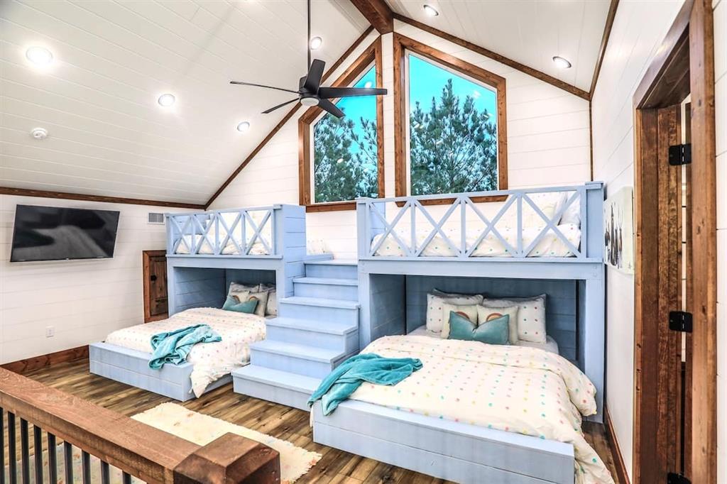 68 White Oak Acorn Lane