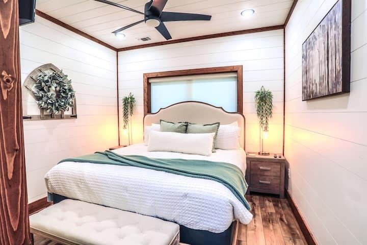 68 White Oak Acorn Lane