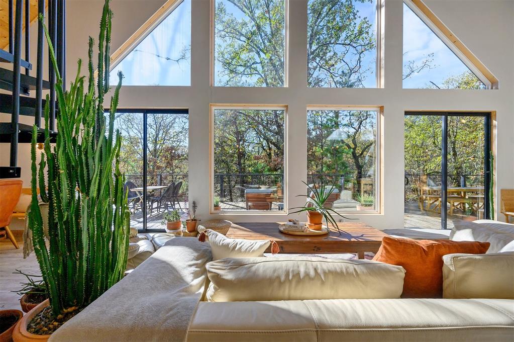 265 Woodland Hills Trail