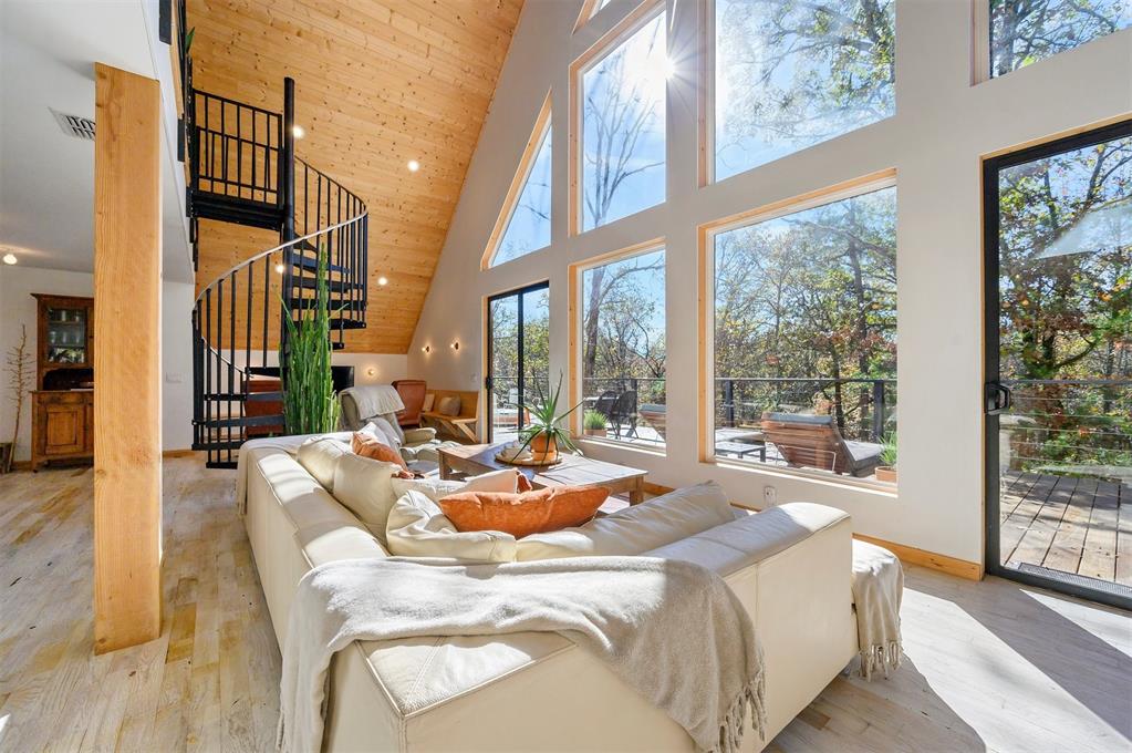 265 Woodland Hills Trail