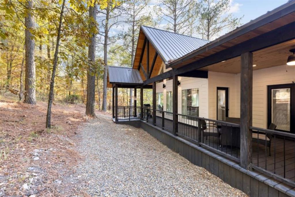 128 Sharp Holly Trail