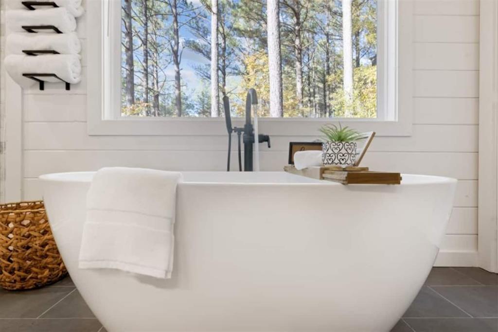 128 Sharp Holly Trail