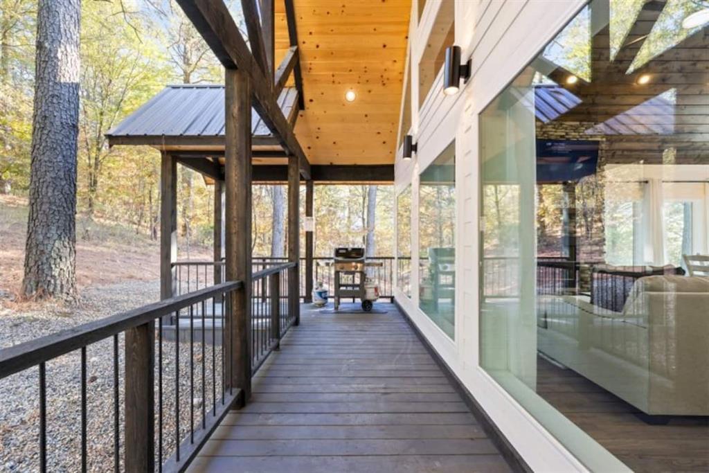 128 Sharp Holly Trail