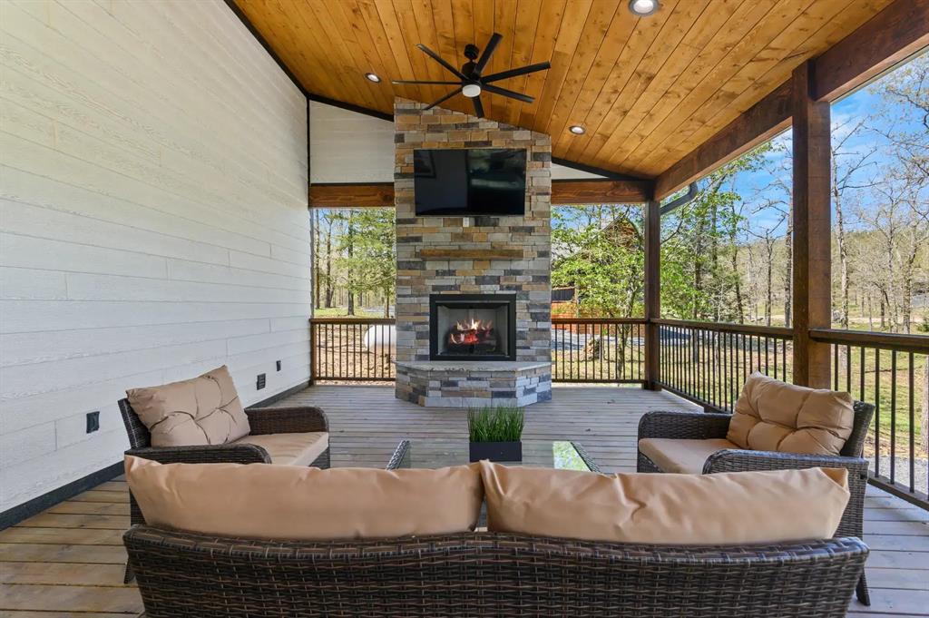 862 Hickory Post Road