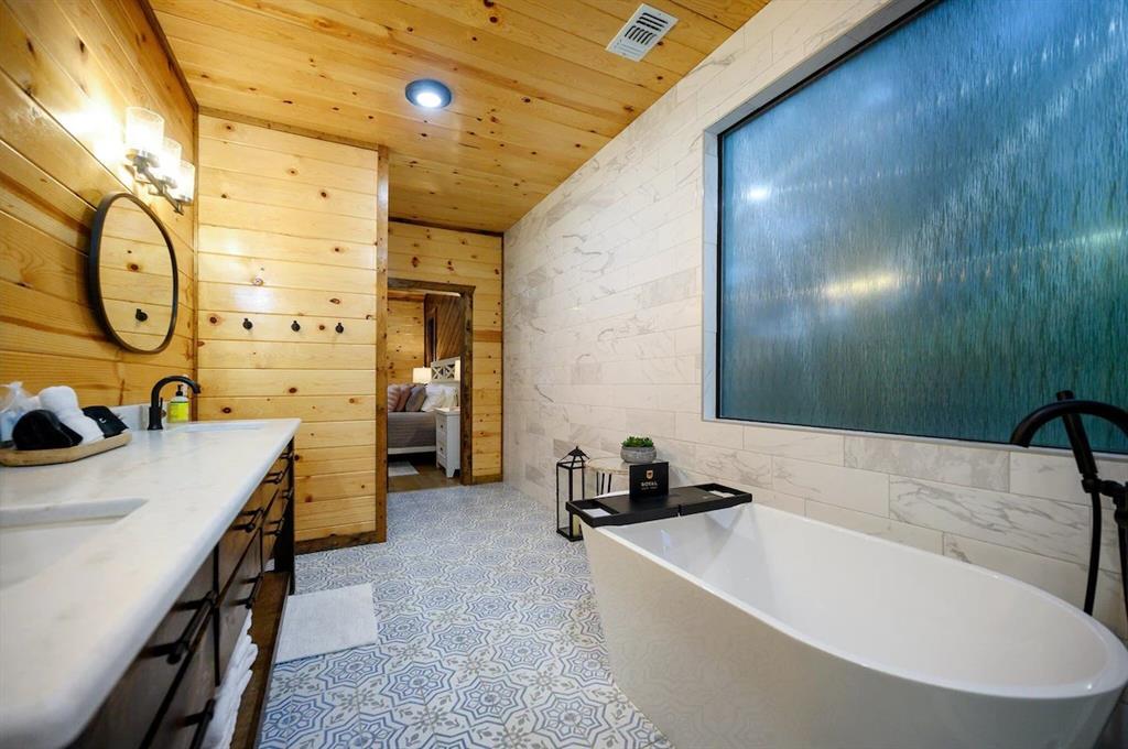 199 Gnarly Maple Trail