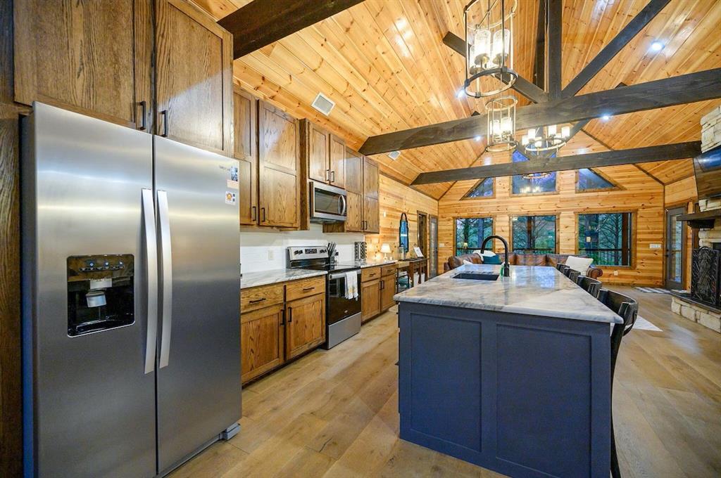 199 Gnarly Maple Trail