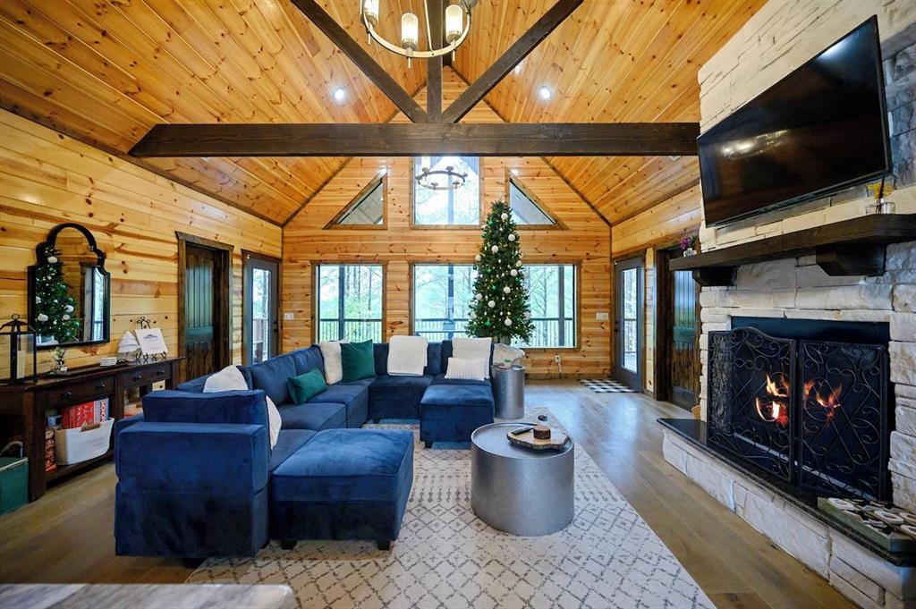 199 Gnarly Maple Trail