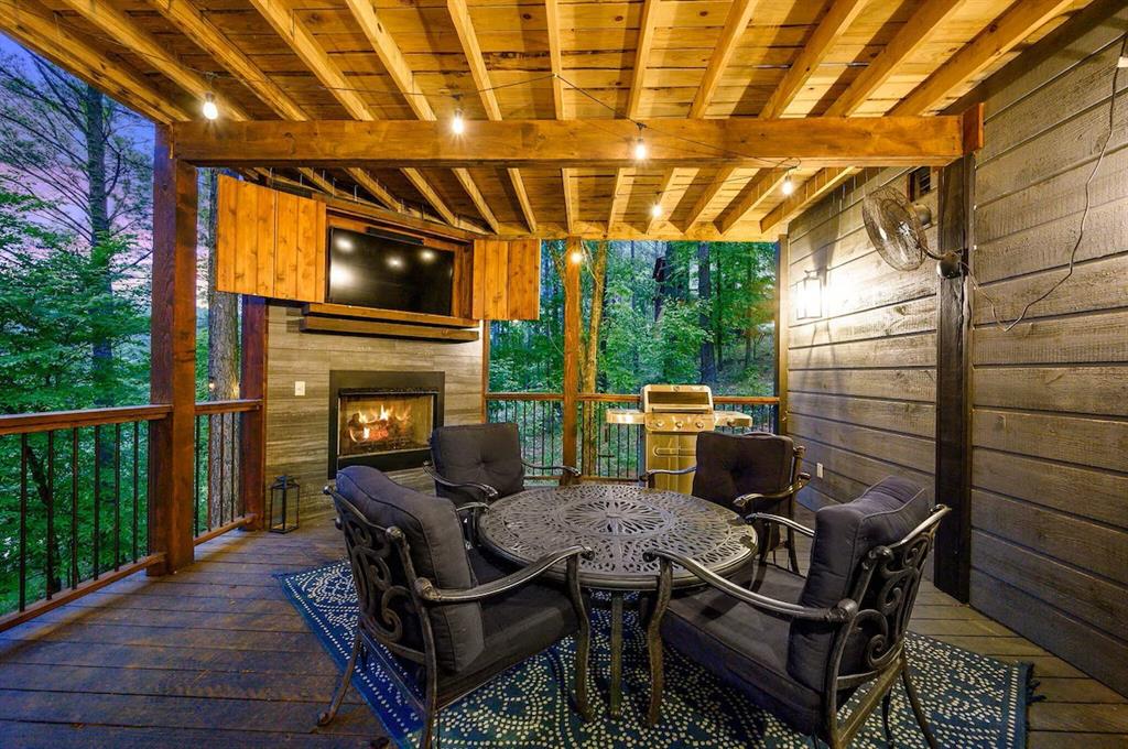 199 Gnarly Maple Trail