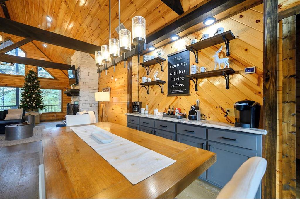 199 Gnarly Maple Trail