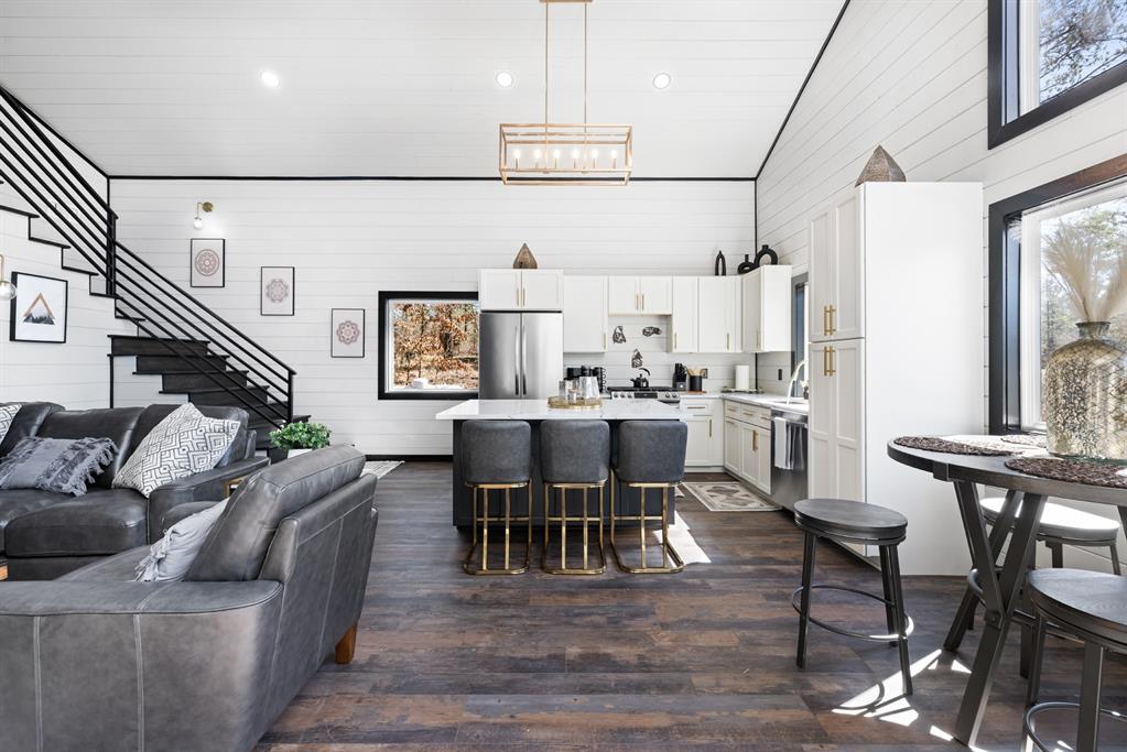 84 W Buggy Pine Trail