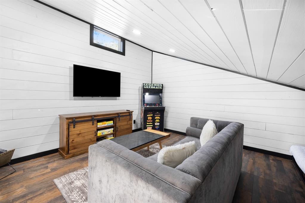 84 W Buggy Pine Trail