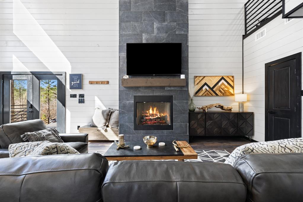 84 W Buggy Pine Trail