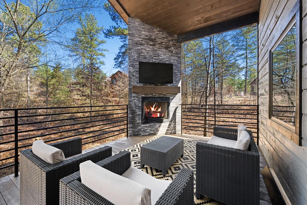 84 W Buggy Pine Trail