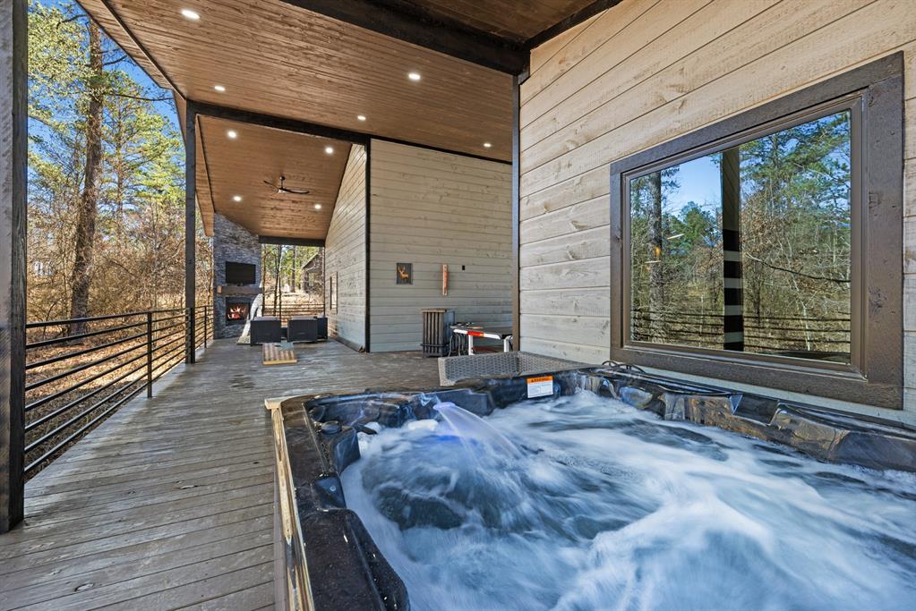 84 W Buggy Pine Trail