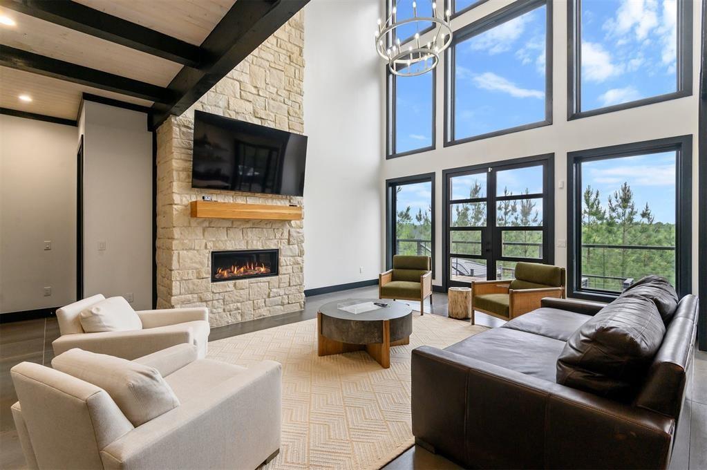 157 Woodland Bluff Trail