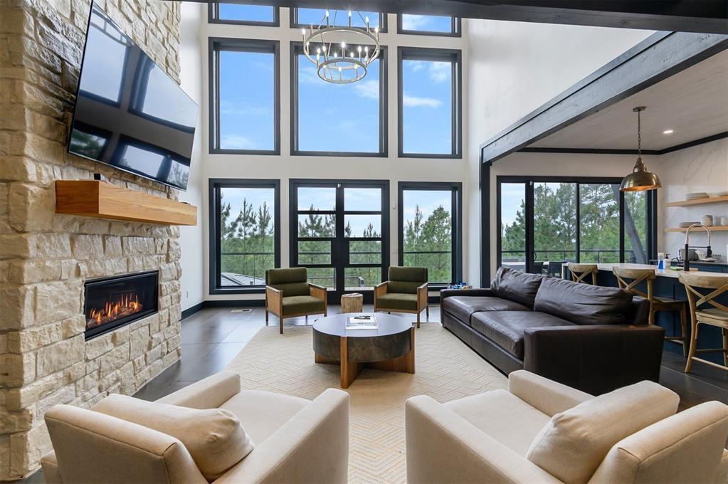 157 Woodland Bluff Trail