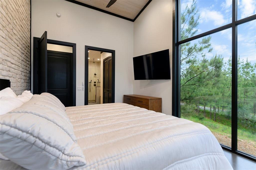 157 Woodland Bluff Trail