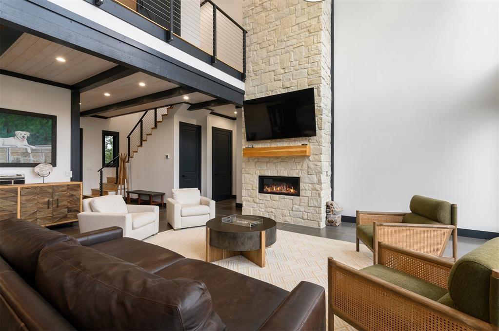 157 Woodland Bluff Trail