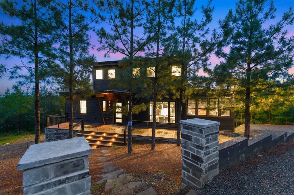 157 Woodland Bluff Trail