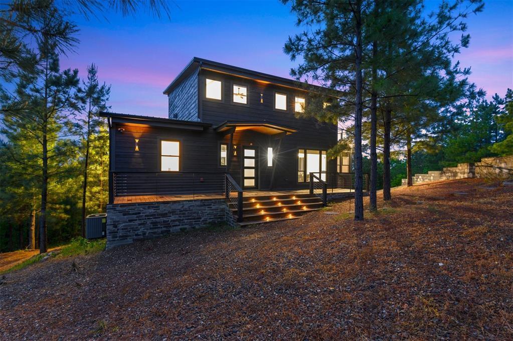 157 Woodland Bluff Trail