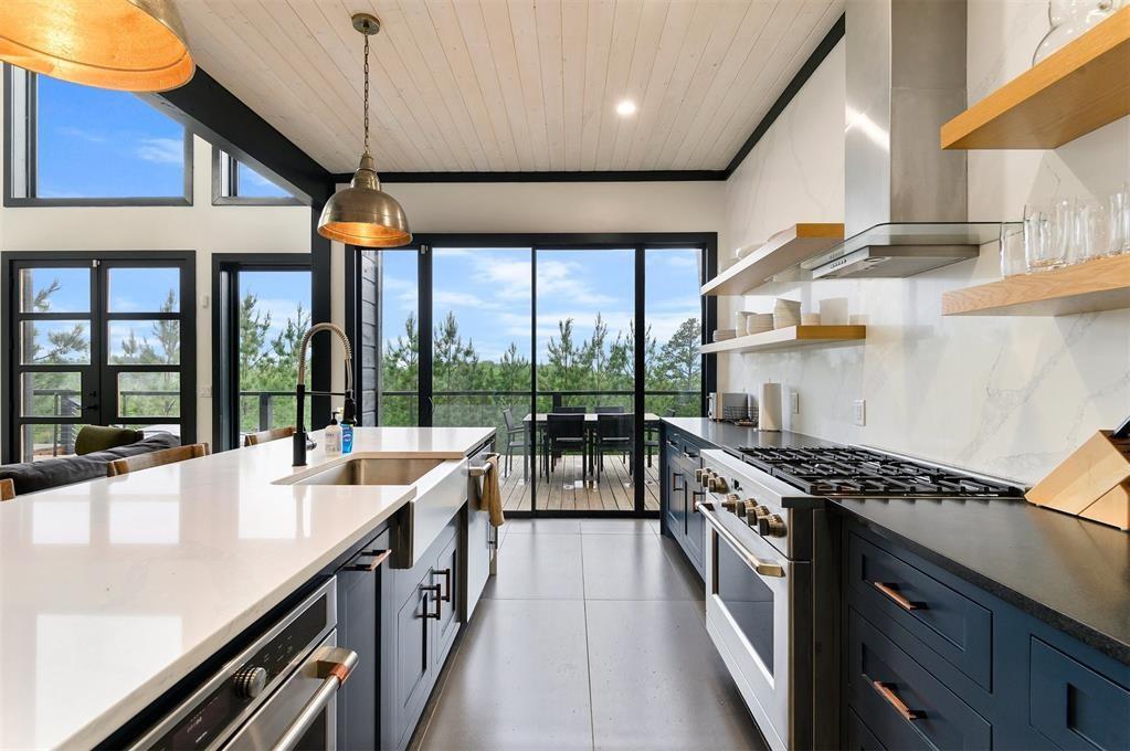 157 Woodland Bluff Trail