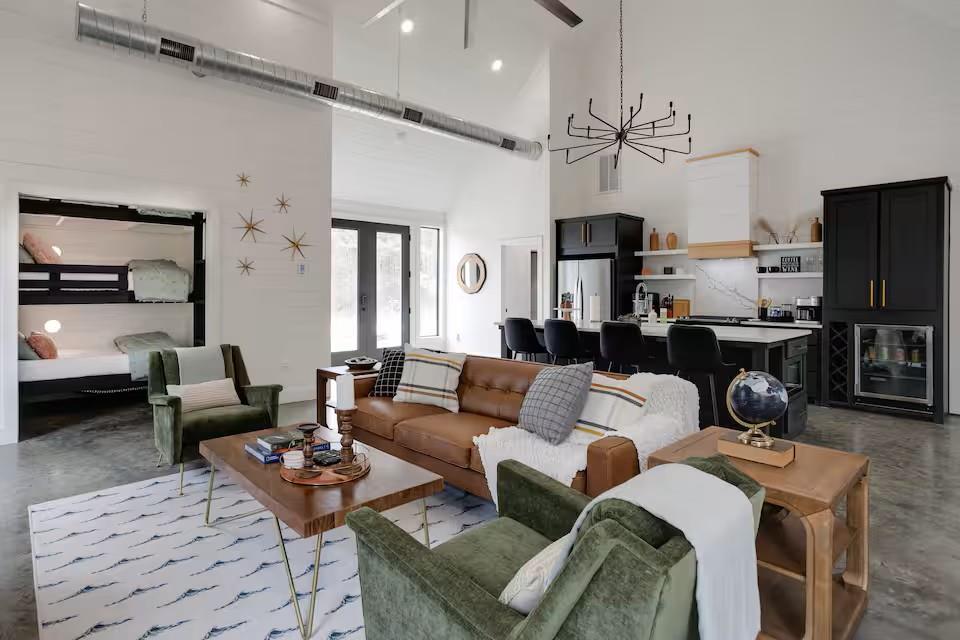 1115 Sugarberry Trail