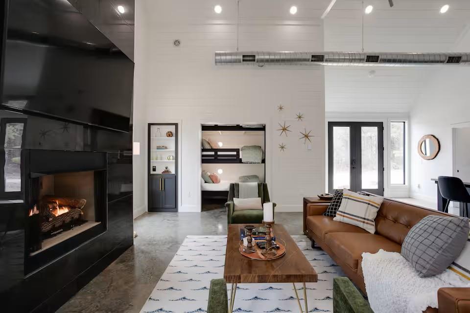 1115 Sugarberry Trail