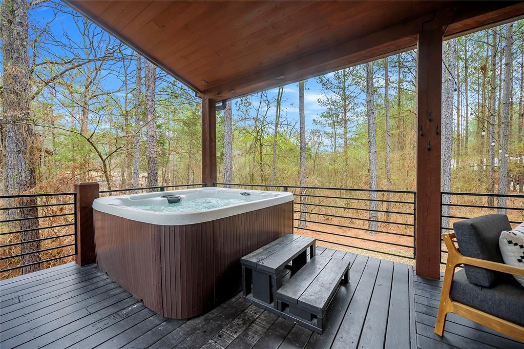 417 Lost Creek Trail