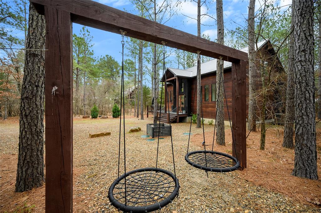 417 Lost Creek Trail