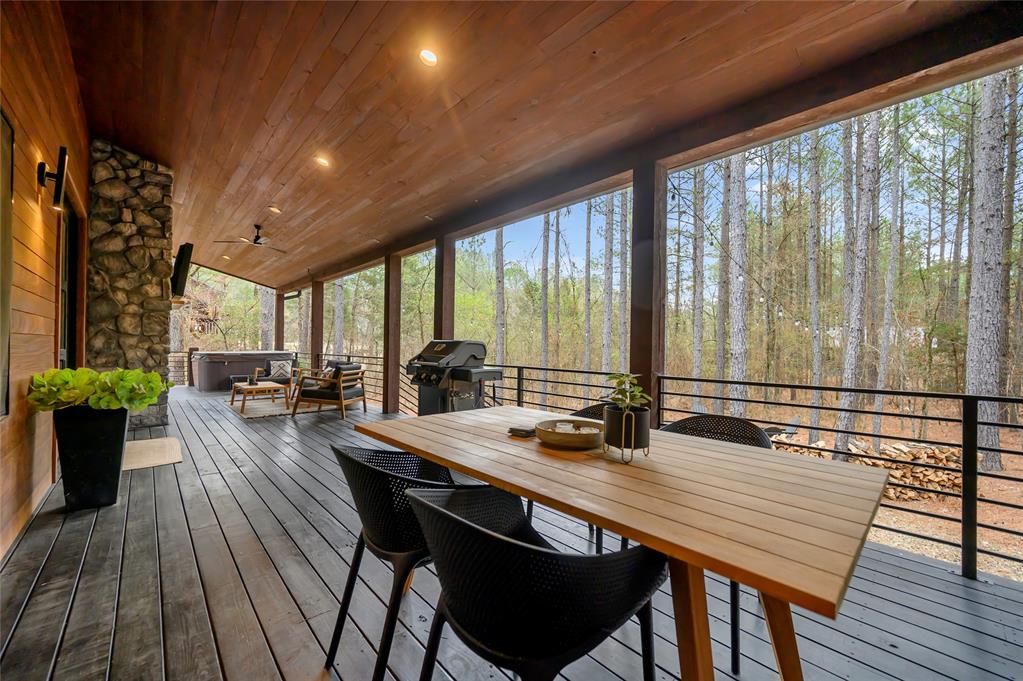 417 Lost Creek Trail