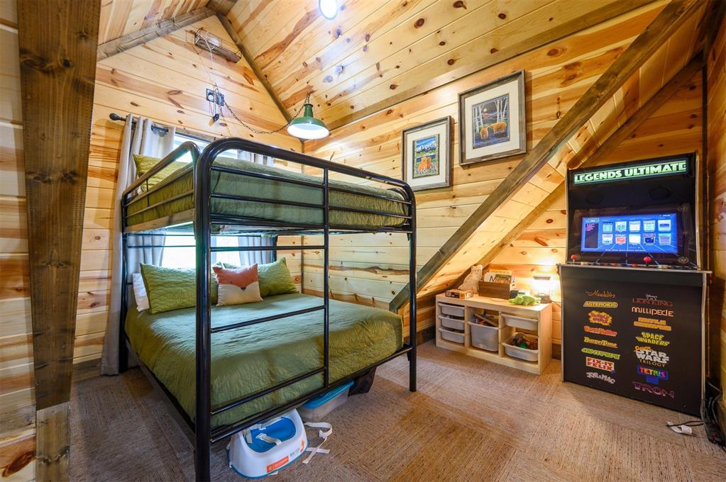 678 N State Highway 259a