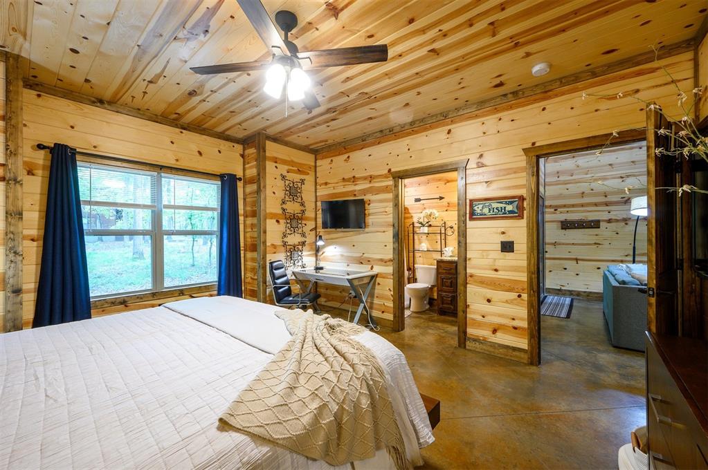 678 N State Highway 259a