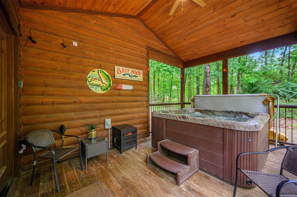 678 N State Highway 259a