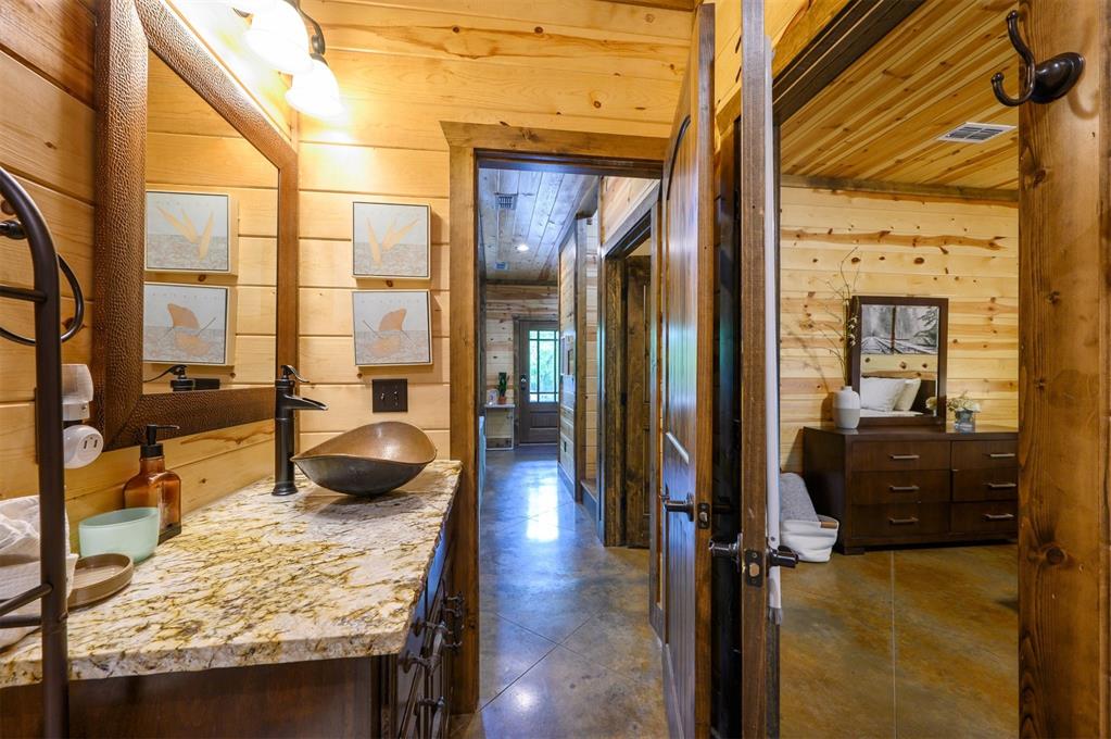 678 N State Highway 259a