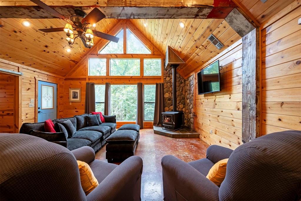 315 Banjo Lane