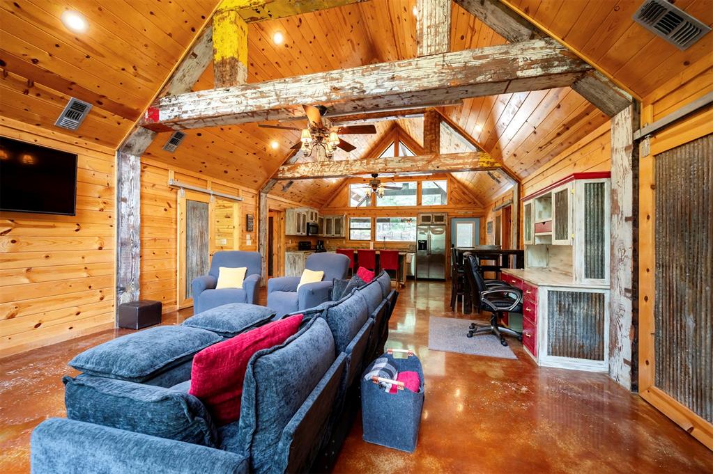 315 Banjo Lane