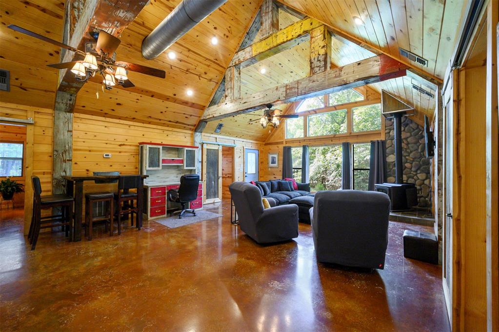 315 Banjo Lane